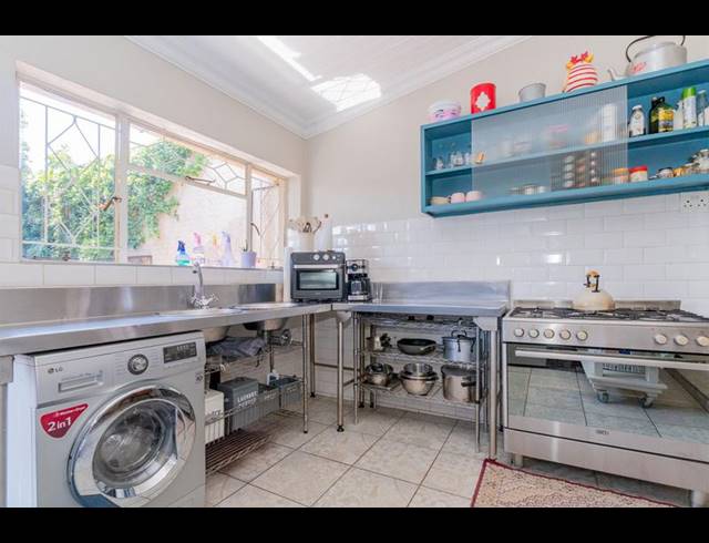 3 BEDROOM HOUSE FOR SALE IN KENSINGTON